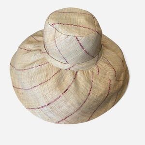 Oversized Raffia Beach Hat – Made in Madagascar
